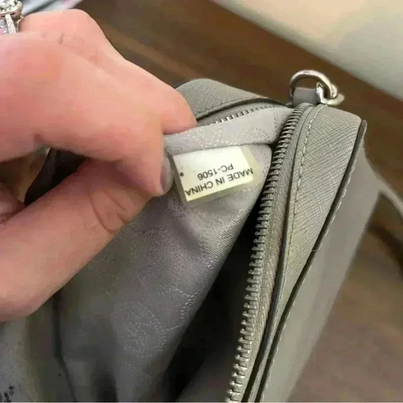 Michael Kors Jet Set Saffiano Leather Crossbody Bag Grey - Picture 15 of 15